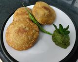 A picture of step 12 of Matar Kachori.