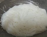 A picture of step 1 of Thai Rice Noodle Salad.