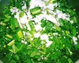 รูปขั้นตอนการทำที่ 4 ของ ก๋วยเตี๋ยวห่อกุยช่าย&หน่อไม้ทรงเครื่อง #กินผักรักสุขภาพ5