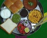 मिसल पाव (Misal pav recipe in hindi) रेसिपी चरण 5 फोटो