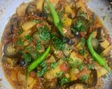 A picture of step 8 of Achari Aloo Baingan.