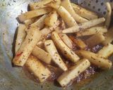 A picture of step 4 of Radish pickle.