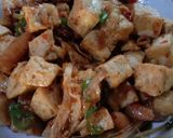 Foto langkah ke 6 dari resep Sambal tahu goreng baby cumi.