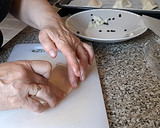 Foto del paso 6 de la receta: Empanadillas de Pera y Chocolate Negro