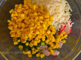 Салат с редиской и рыбными консервами