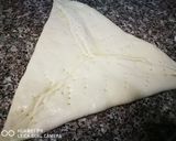 A picture of step 6 of Cheese Fatayer with strawberries mocktail.