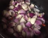 A picture of step 3 of Malai pyaaz ki Rajasthani sabji.