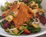 Foto del paso 4 de la receta: Ensalada de pollo agridulce, especial y plato único