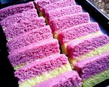 Foto langkah ke 8 dari resep Bolu Kukus Lapis Singkong💜.