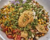 A picture of step 4 of Mumbai Street Style Bhel.