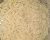 A picture of step 1 of Veggies pasta.