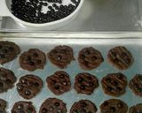Foto langkah ke 5 dari resep Chocochip cookies #beranibaking.