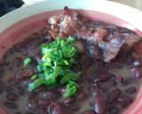 Foto del paso 5 de la receta: Porotos rojos guisados con tocino crujiente