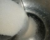 A picture of step 3 of Oreos cake.