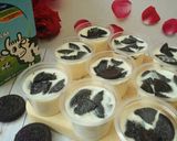 Foto langkah ke 3 dari resep Puding susu oreo.