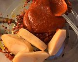 Foto langkah ke 2 dari resep Sundubu Kimchi Jjigae ala Itaewon Class (Korean Soft Tofu Stew).