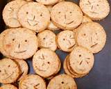 Smiley honey cookies 😊(vegetarian food)