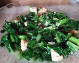 Foto langkah ke 8 dari resep Sayur tumis caisim / sawi hijau simpel.