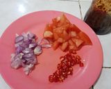 Foto langkah ke 1 dari resep Kecap Bawang Cabe Tomat Iris.