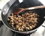 A picture of step 2 of Simple garlic butter mushrooms.