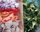 Foto langkah ke 1 dari resep Tumis brokoli kacang panjang.