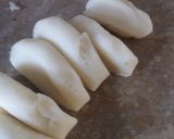A picture of step 10 of Chicken half moons pie.
