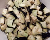Foto del paso 5 de la receta: Berenjenas sofritas con toque picante