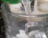A picture of step 5 of Thaa cola.