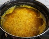 A picture of step 2 of Yellow split pea dal.