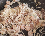 Foto del paso 4 de la receta: Revuelto de setas y gulas
