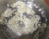 Foto del paso 2 de la receta: Paella de cigalas, gambones, colas de langostino y sepia