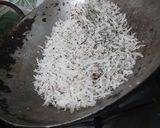 नारियल और मगज की बर्फी (nariyal aur magaz ki barfi recipe in Hindi) रेसिपी चरण 1 फोटो