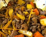 Hình bước làm 4 của món Bún Bò Kho