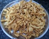 A picture of step 6 of Namkeen Pare.