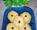 Foto langkah ke 5 dari resep Kue semprit susu.