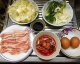 รูปขั้นตอนการทำที่ 1 ของ ข้าวหน้าหมูกิมจิไข่ออนเซ็น (Buta Kimchi Don)