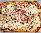 Pas rețetă Pizza cu de toate (pe blat pufos) 4 fotografie