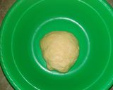 Foto langkah ke 2 dari resep Donat enak.