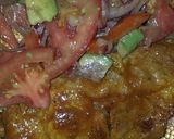 Foto del paso 7 de la receta: Bifes de cerdo macerados en cúrcuma con ensalada mixta