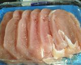 Foto del paso 1 de la receta: Pechuga de pavo fileteada especiada con papas cocidas en la Airfryer o al Horno