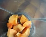 A picture of step 4 of Persimmon panna cotta.