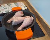 Foto del paso 1 de la receta: Pavo en salsa con arroz y patacones