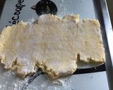 Une image de l'étape 2 de Galettes de maïs « crânes » au parmesan et origan.