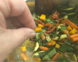 Foto del paso 7 de la receta: Guiso de verduras con zapallo y orejas de palo