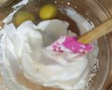 A picture of step 4 of Lemon Cheese cake.