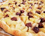 Une image de l'étape 3 de Tarte aux pommes caramélisées et chocolat.