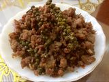 Thịt lợn băm rang tiêu tỏi