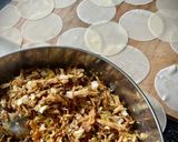 Foto del paso 5 de la receta: Gyozas de capón