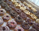 Foto langkah ke 6 dari resep Donuts cookies.