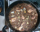 Foto del paso 5 de la receta: Fideuá fácil con un preparado de marisco